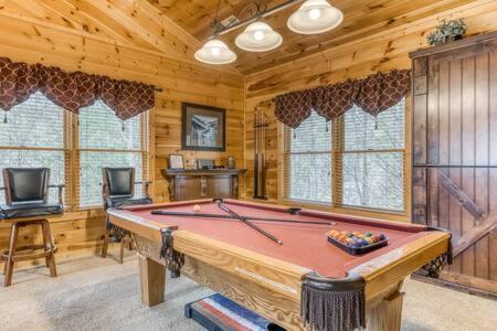 The Great Escape - Min From Parkway With Hot Tub Villa Gatlinburg Eksteriør billede