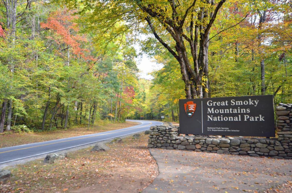 The Great Escape - Min From Parkway With Hot Tub Villa Gatlinburg Eksteriør billede